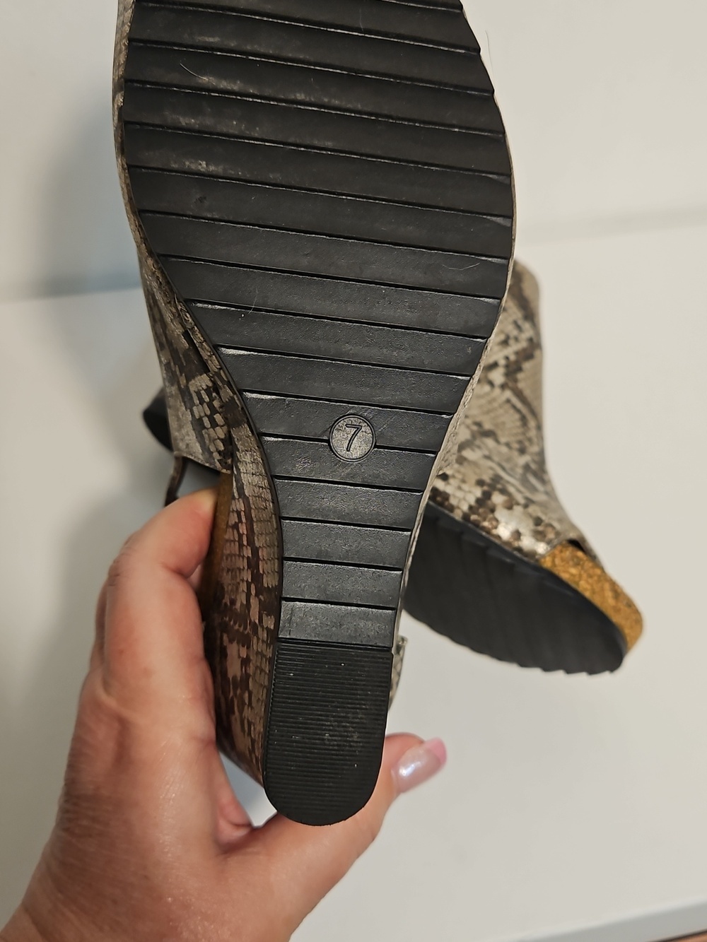 Corkys Wedge Peep-Toe Shoes - Metallic Brown Snakeskin Size 7 - Picture 7 of 9